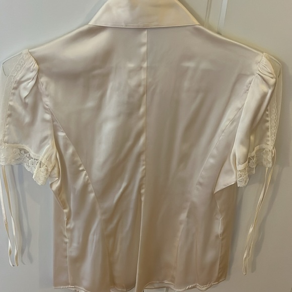 Bebe Silk Blouse - Picture 4 of 10